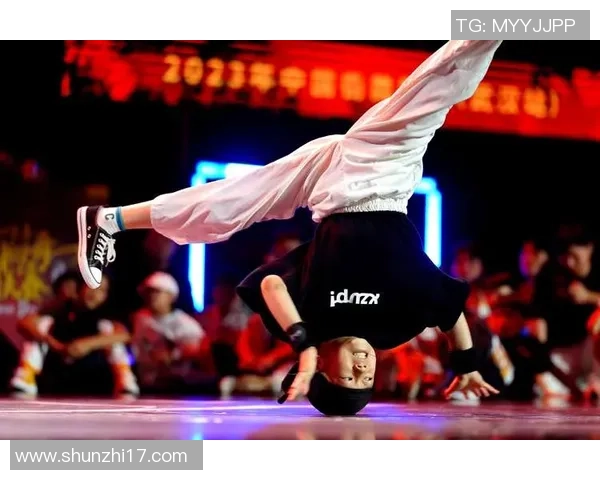 武汉街舞队的防反策略揭秘与街舞文化深度探讨 武汉街舞队的防反策略揭秘与街舞文化深度探讨