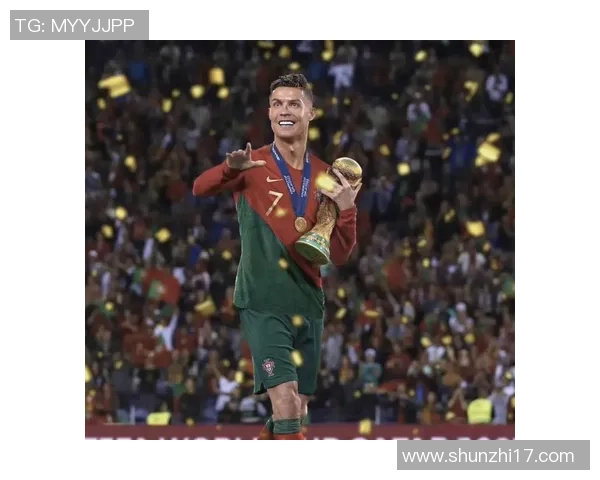 最猛足球明星的传奇之路与辉煌成就全解析